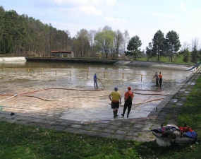 2012-04-20 - Koupaliště Vlčí důl - příprava na letní sezónu