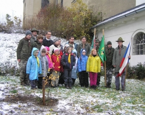 2012-10-27 - Sázení dubu u žerotínské hrobky