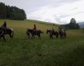 2012-06-10 - Pouť u kostelíčku Božího Těla nad Bludovem