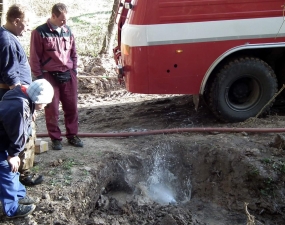 2015-04-21 - Čištění potoka ve Vlčím dole