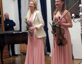 2025-03-16 Miriam Magdalena a Johanna Hanikovy