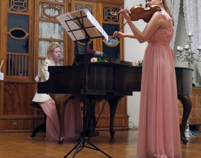 2025-03-16 Miriam Magdalena a Johanna Hanikovy