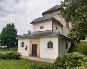 Kostel sv. Jiří s žerotínskou hrobkou