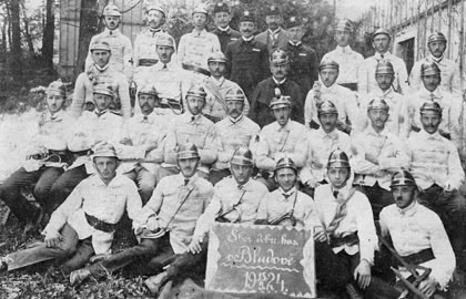 Sbor dobrovolných hasičů v Bludově r. 1924.