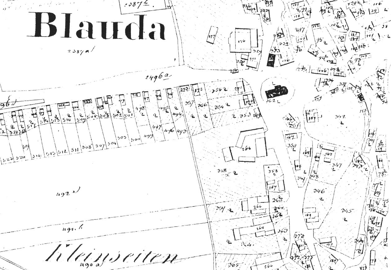 Mapa stabilního katastru z roku 1834, která mimo jíné zobrazuje rozsah stavby erbovní rychty s hospodářskými objekty a celkovou zástavbou dvora. 