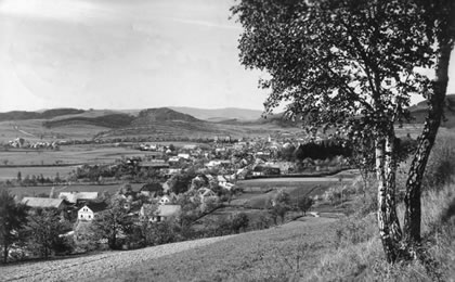 Pohled na Bludov z Brusné ve 30. letech 20. století